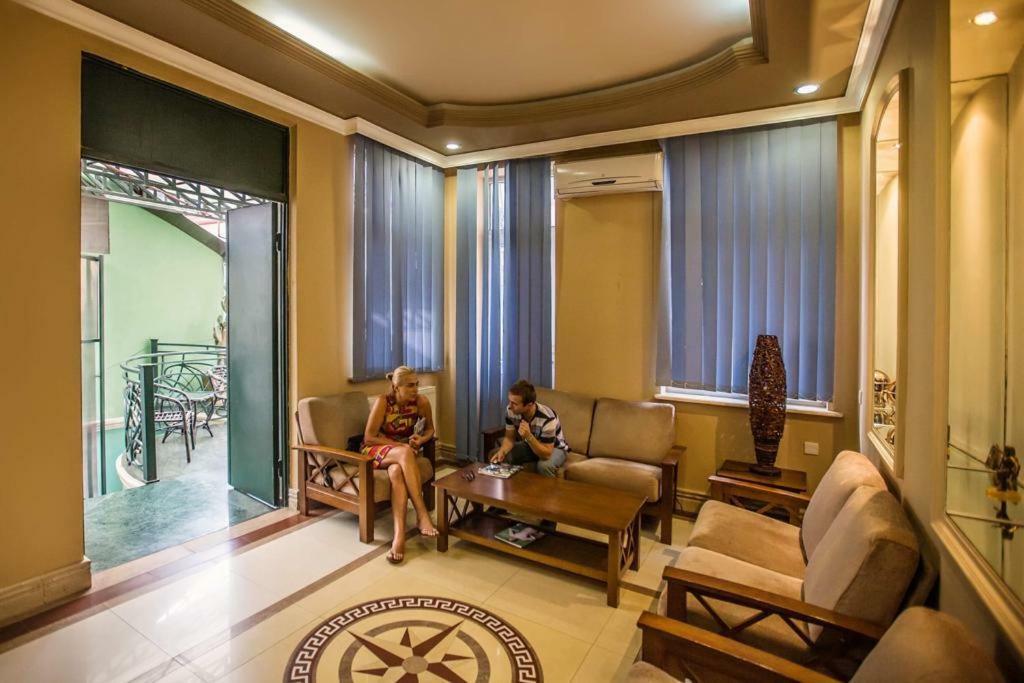 Apart Voyage Batumi Bagian luar foto